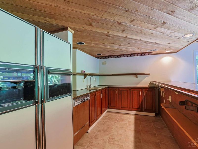 4805 Drake Road, Cincinnati, OH 45243 Photo 56