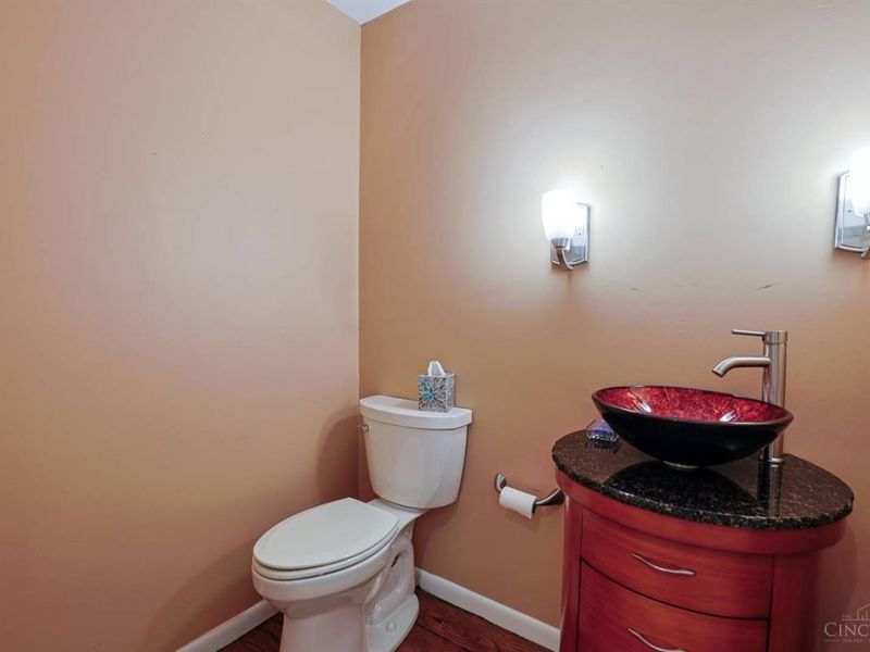 4805 Drake Road, Cincinnati, OH 45243 Photo 58