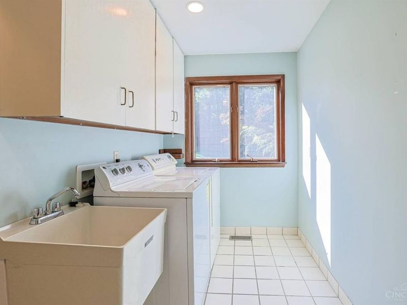 4805 Drake Road, Cincinnati, OH 45243 Photo 61
