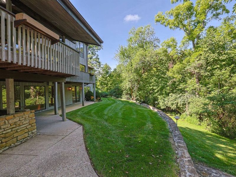 4805 Drake Road, Cincinnati, OH 45243 Photo 71
