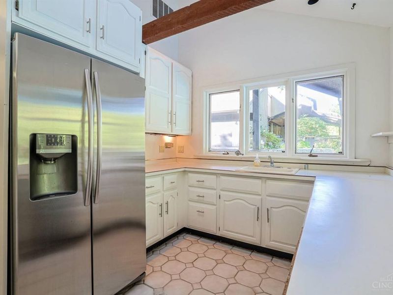4805 Drake Road, Cincinnati, OH 45243 Photo 77
