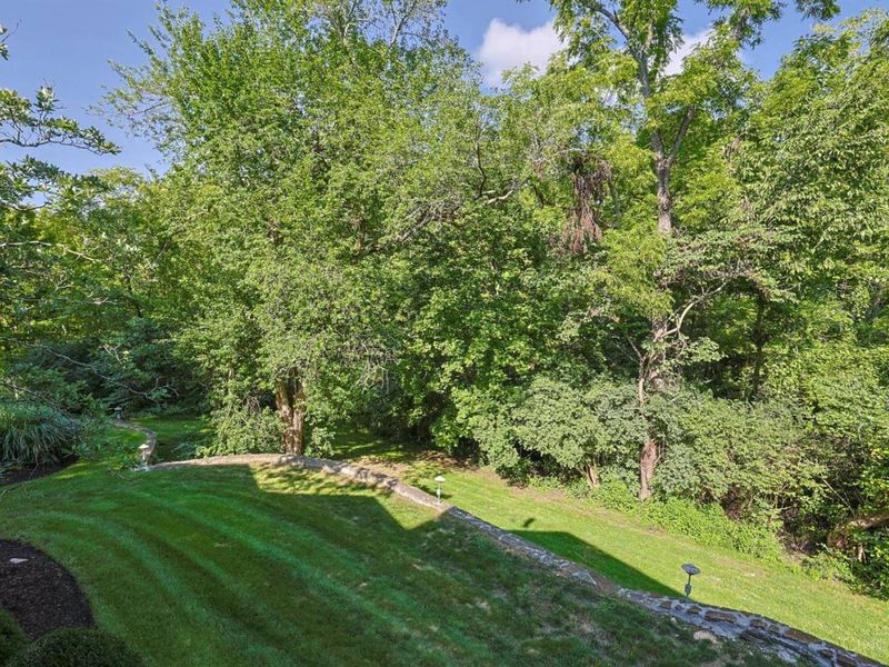 4805 Drake Road, Cincinnati, OH 45243 Photo 81
