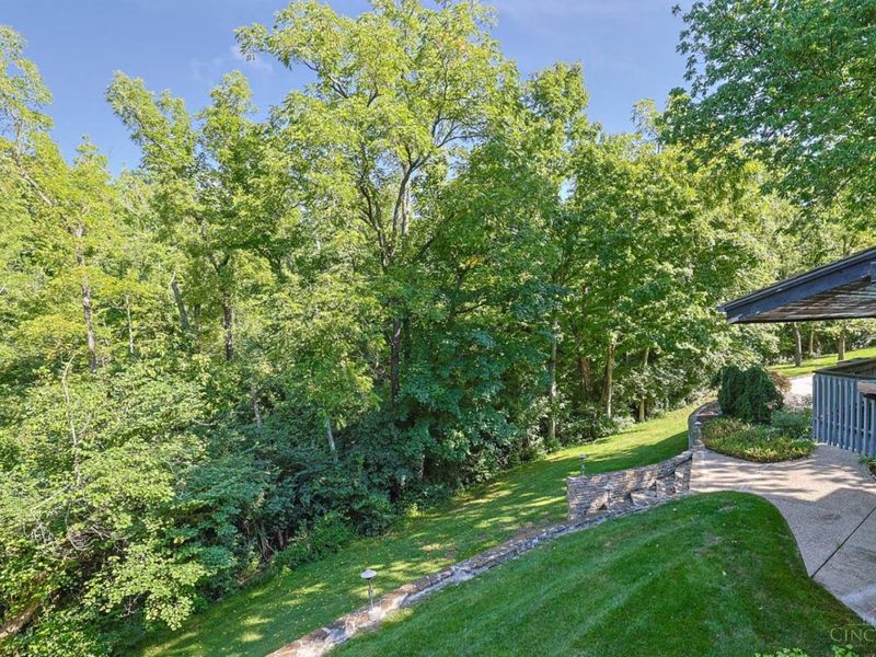 4805 Drake Road, Cincinnati, OH 45243 Photo 83