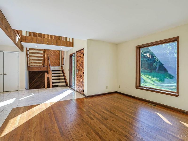 4805 Drake Road, Cincinnati, OH 45243 Photo 9