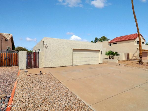 2604 S SIESTA Drive, Tempe, AZ 85282