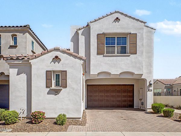 2442 E LARK Street, Gilbert, AZ 85297