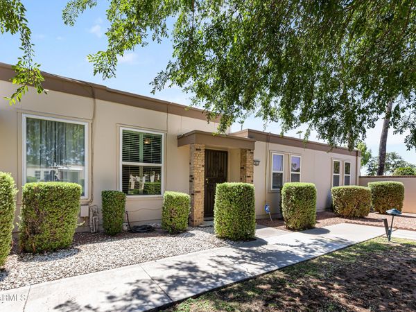 10016 W Hawthorn Drive, Sun City, AZ 85351