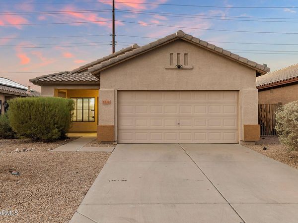 8814 W Shaw Butte Drive, Peoria, AZ 85345