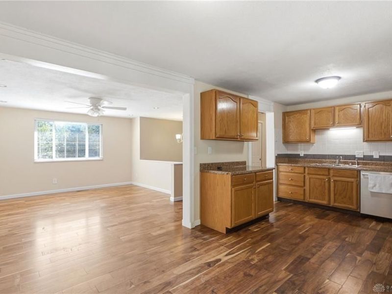 3161 Dorf Drive, Moraine, OH 45439 Photo 9