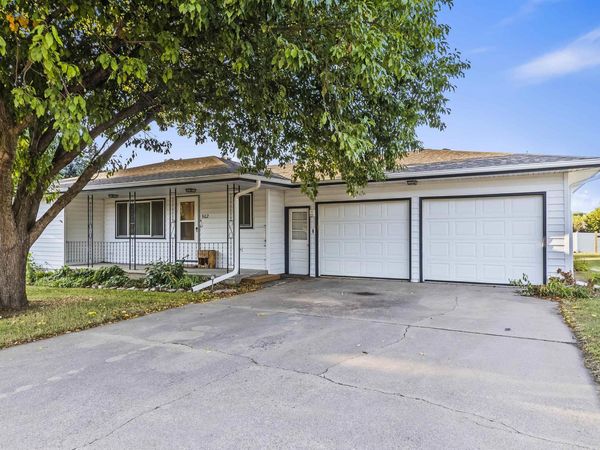 502 E 10th St, Dell Rapids, SD 57022