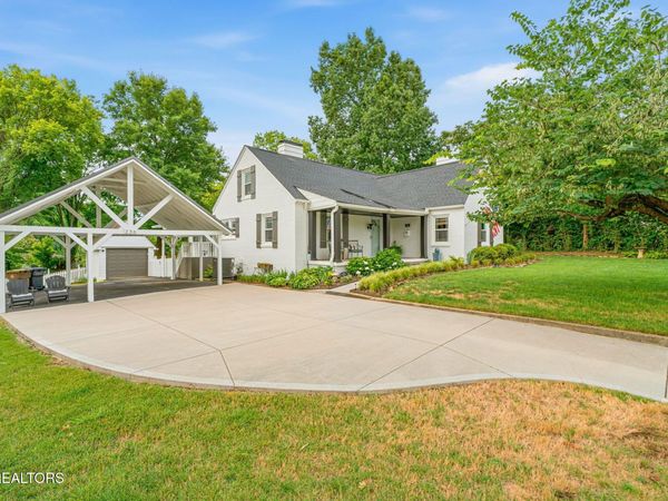 236 Hillcrest Drive, Knoxville, TN 37918