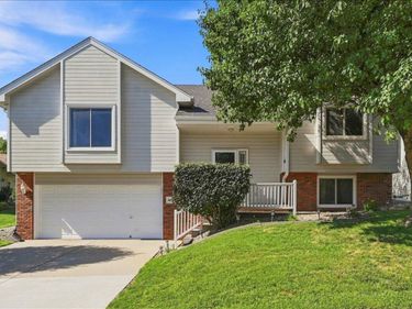 4106 BRIARWOOD Drive, COUNCIL BLUFFS, IA 51503