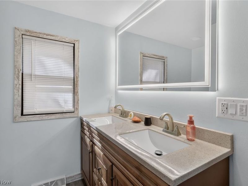 598 Randolph Road, Mogadore, OH 44260 Photo 15