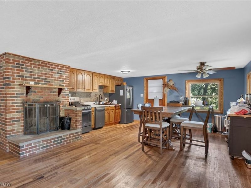 598 Randolph Road, Mogadore, OH 44260 Photo 3