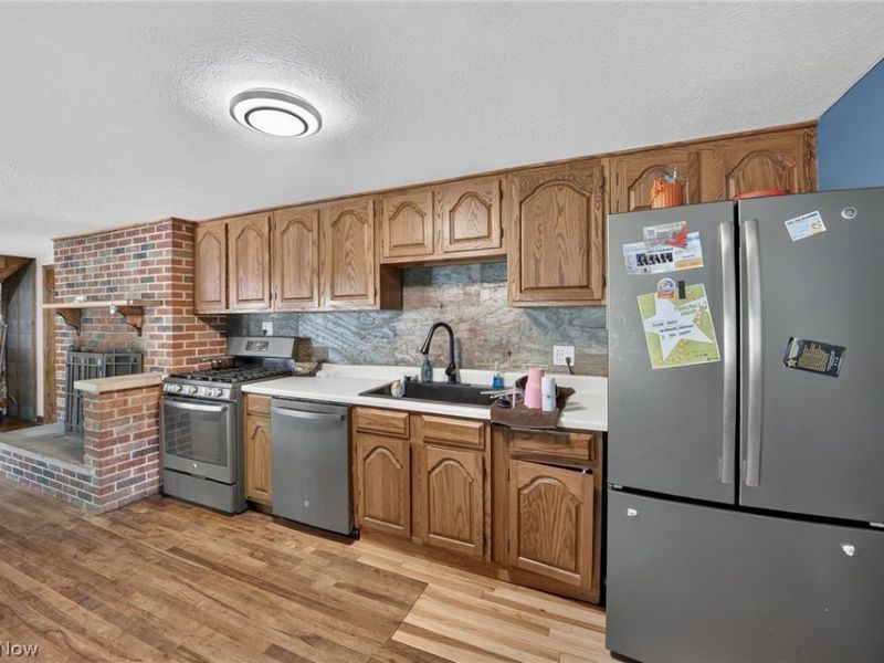 598 Randolph Road, Mogadore, OH 44260 Photo 5