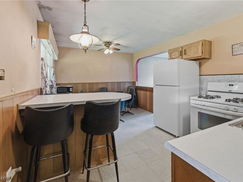 2425 Regentview Street NE, Canton, OH 44705 Photo 13