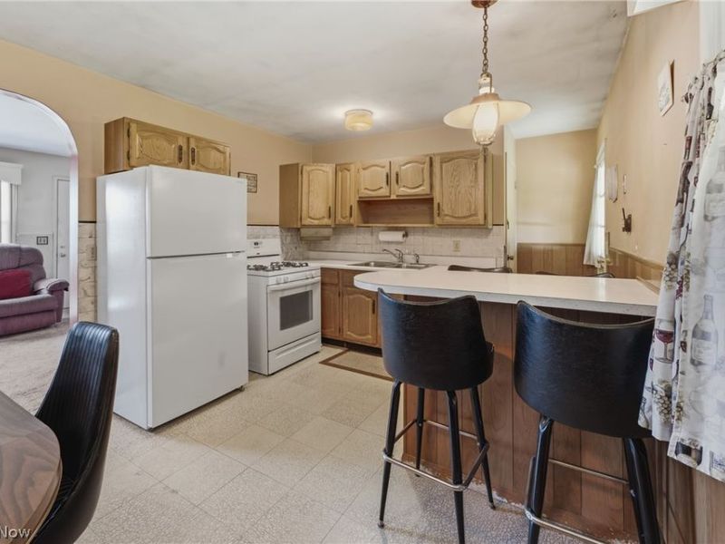 2425 Regentview Street NE, Canton, OH 44705 Photo 14