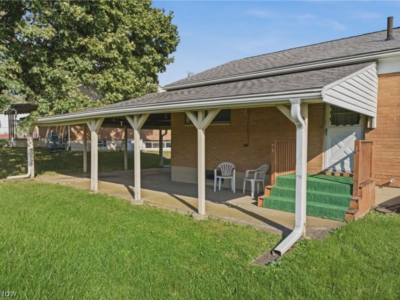 2425 Regentview Street NE, Canton, OH 44705 Photo 25