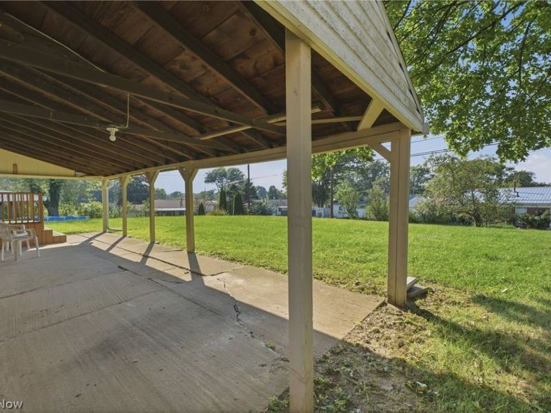 2425 Regentview Street NE, Canton, OH 44705 Photo 28