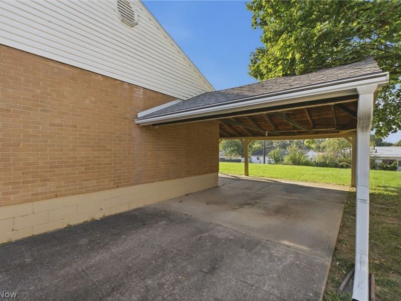 2425 Regentview Street NE, Canton, OH 44705 Photo 29