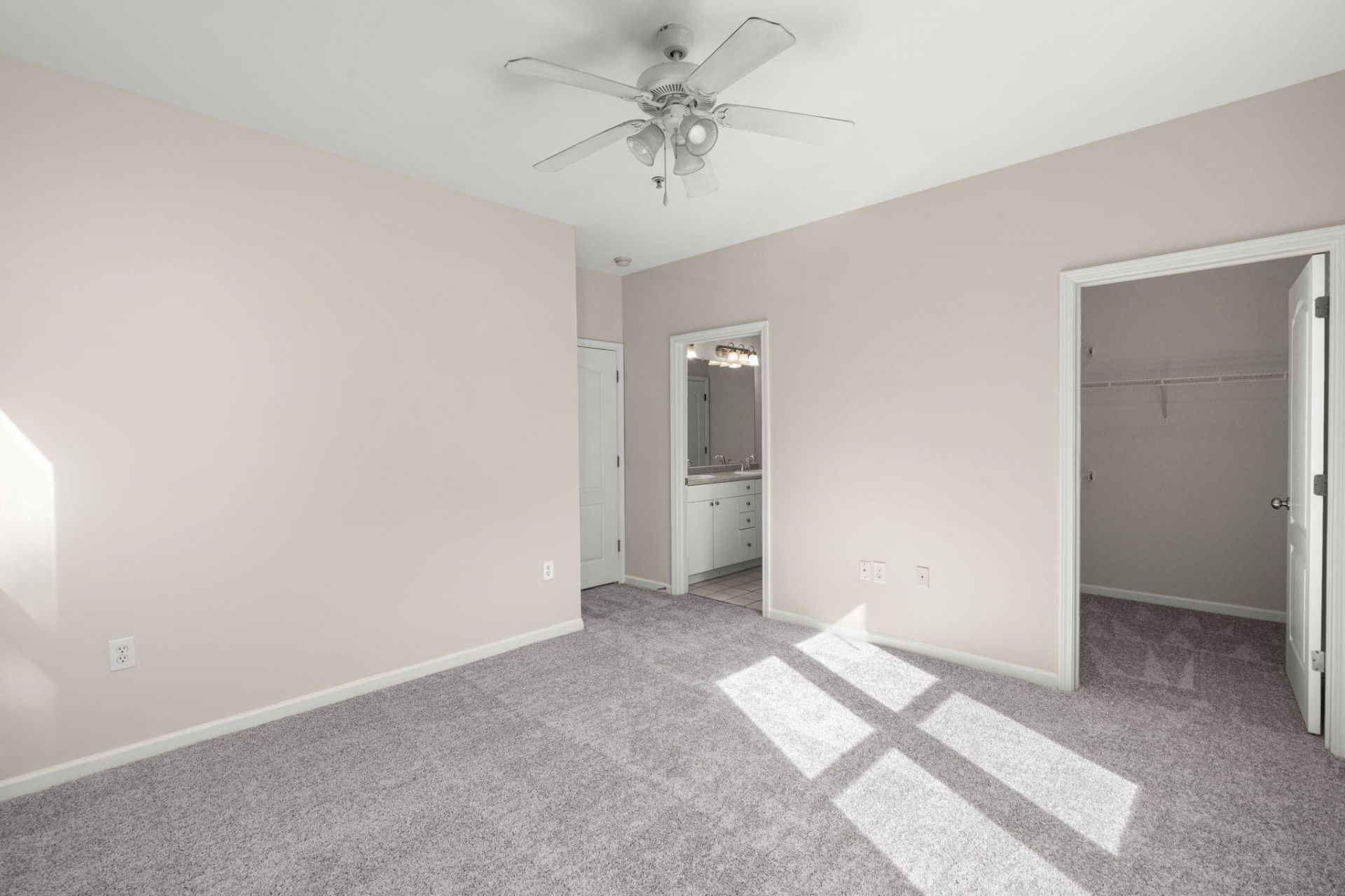 2021 Egret Crest Lane Photo 17