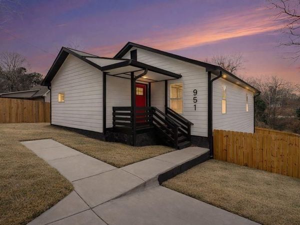 951 Reed Avenue , East Point, GA 30344