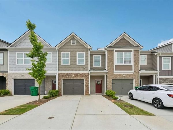 5811 Calle Vista Drive , Lithonia, GA 30058