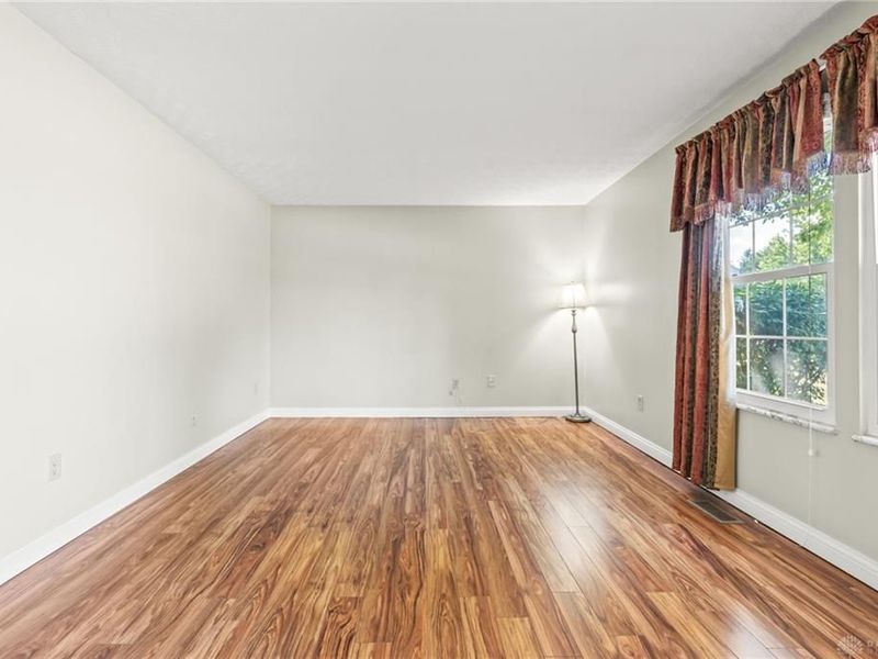 5670 Cobblegate Drive, Dayton, OH 45449 Photo 15