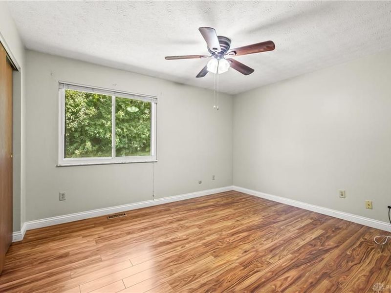 5670 Cobblegate Drive, Dayton, OH 45449 Photo 6