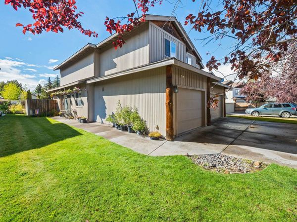 61367 Sally Lane, Unit 1 & 2, Bend, OR 97702