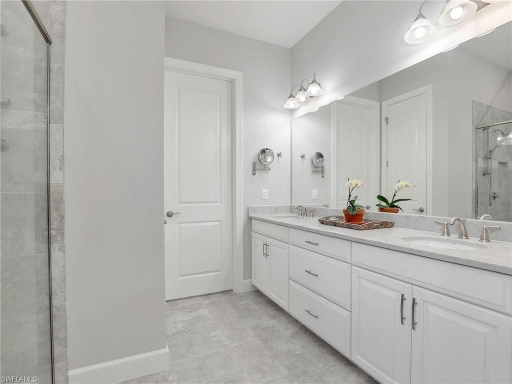 8477 Sevilla Ct , Naples, FL 34114 Photo