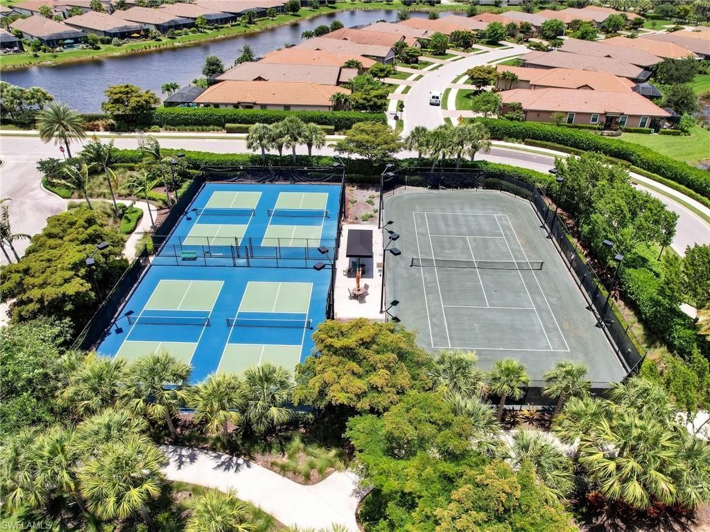 8477 Sevilla Ct , Naples, FL 34114 Photo