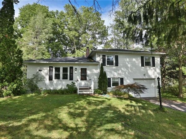 44 E Jefferson Road , Pittsford, NY 14534
