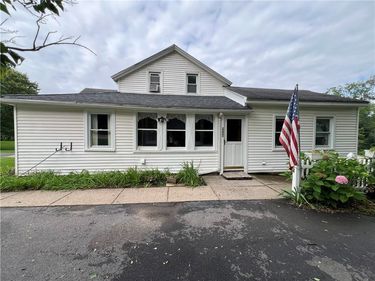 4259 Nine Mile Point Road, Fairport, NY 14450