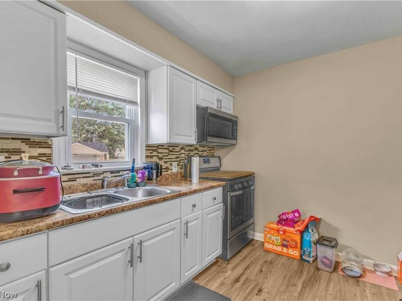 7620 Ivandale Drive, Parma, OH 44129 Photo 8