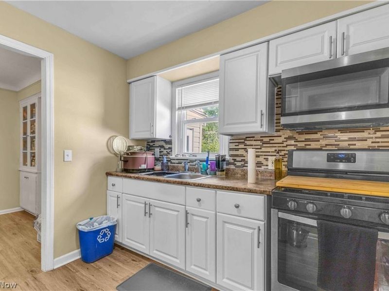 7620 Ivandale Drive, Parma, OH 44129 Photo 9