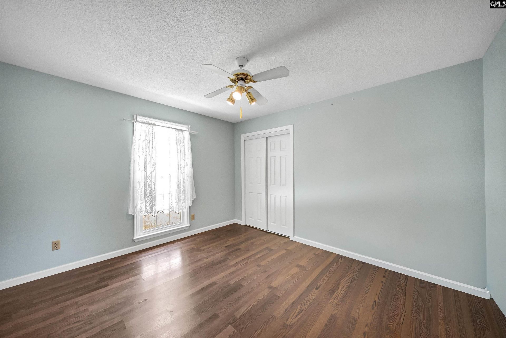 22 Barrister Drive Photo 17