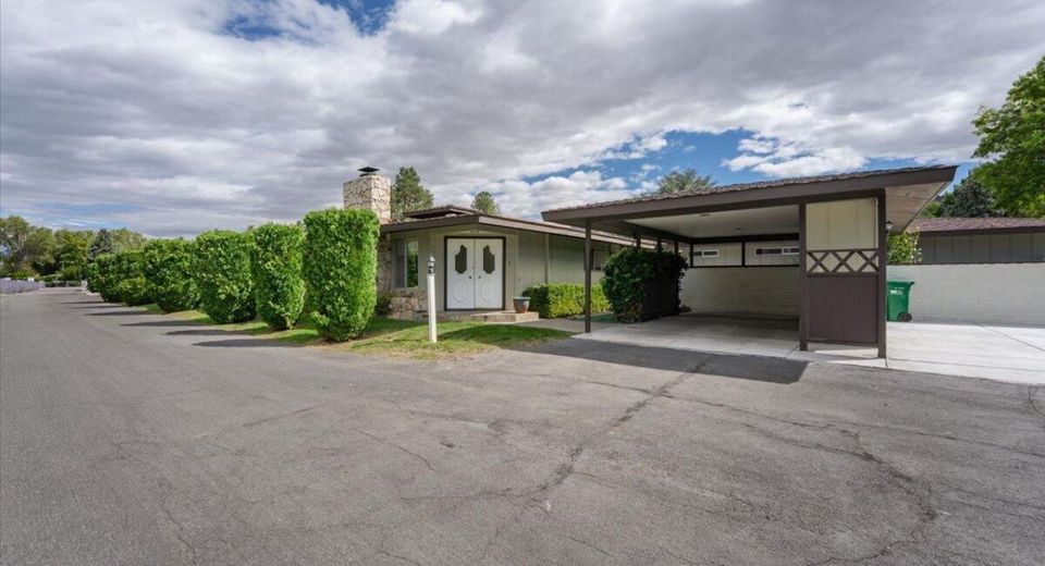 3453 E Hidden Valley Drive, Reno, NV 89502 Photo