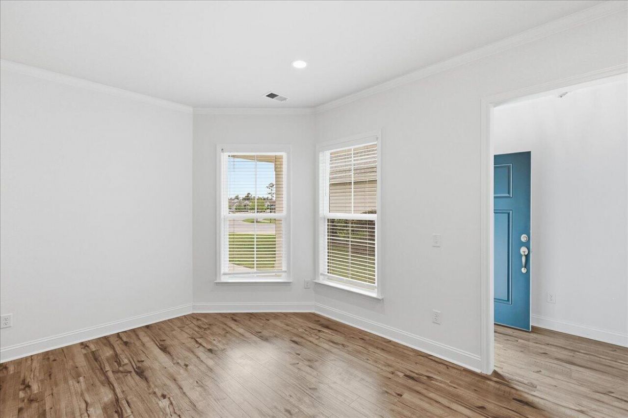 489 Switchgrass Drive Photo 9