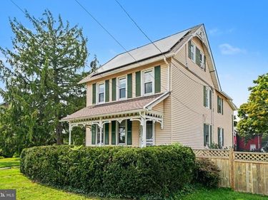 128 S MAIN STREET, RICHLANDTOWN, PA 18955