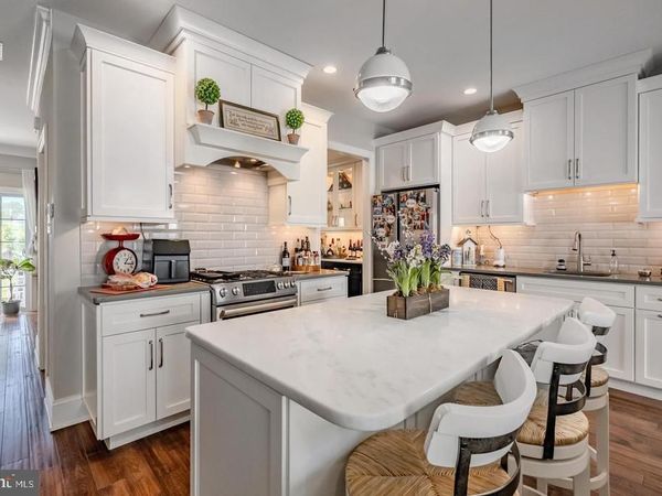 23 CENTRAL AVENUE , BERWYN, PA 19312