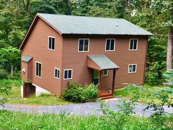 2376 HIGH TOP ROAD , LINDEN, VA 22642