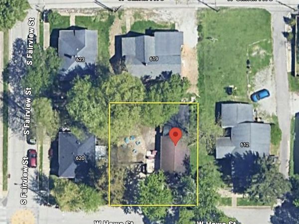 618 W Howe Street, Bloomington, IN 47403