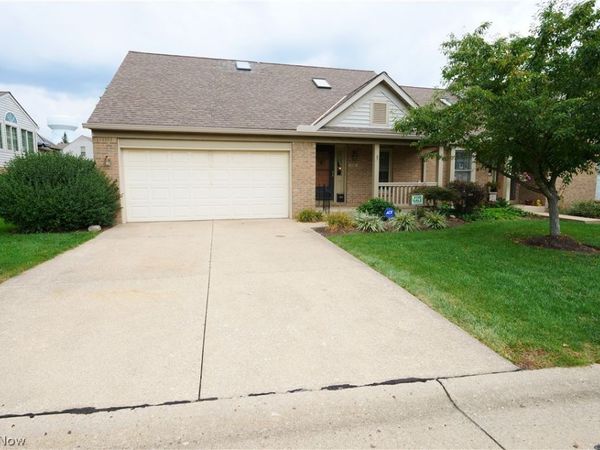 115 Ledbury Circle NE, Canton, OH 44721