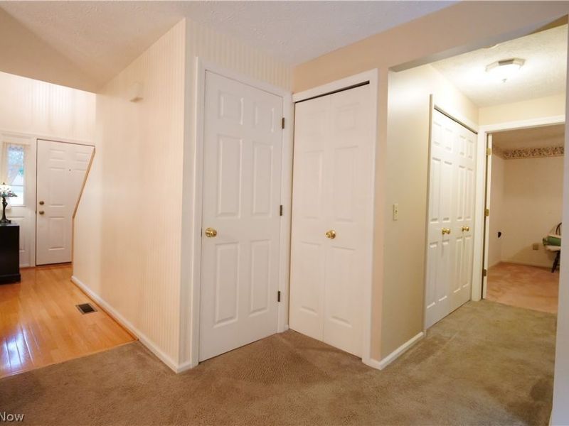 115 Ledbury Circle NE, Canton, OH 44721 Photo 21