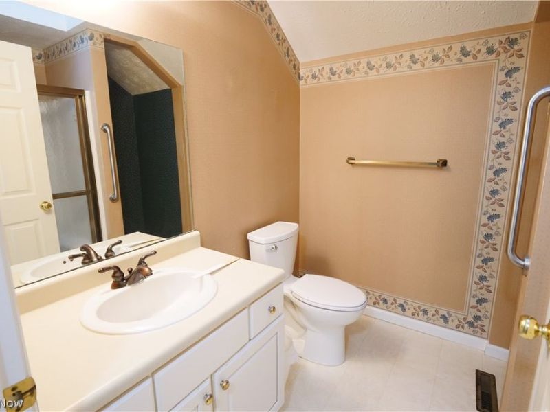 115 Ledbury Circle NE, Canton, OH 44721 Photo 27