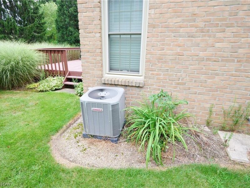 115 Ledbury Circle NE, Canton, OH 44721 Photo 34