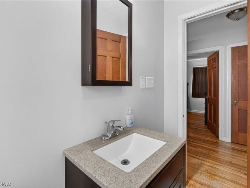 4517 Wetzel Avenue, Cleveland, OH 44109 Photo 12