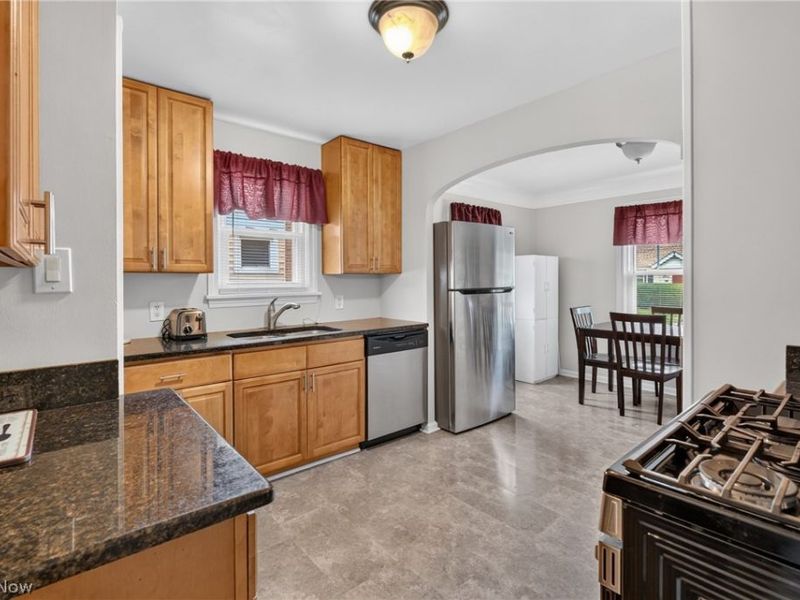 4517 Wetzel Avenue, Cleveland, OH 44109 Photo 2