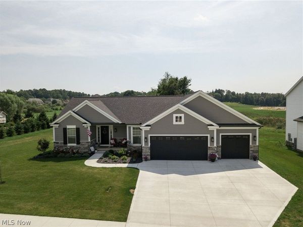 2182 Sugar Maple Drive , Kent, OH 44240